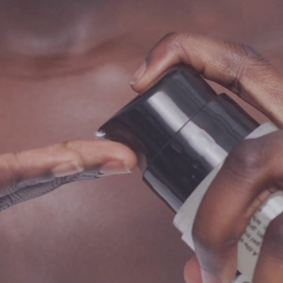 Moisturizing Shave Gel-to-Milk Video Application | Oui the People